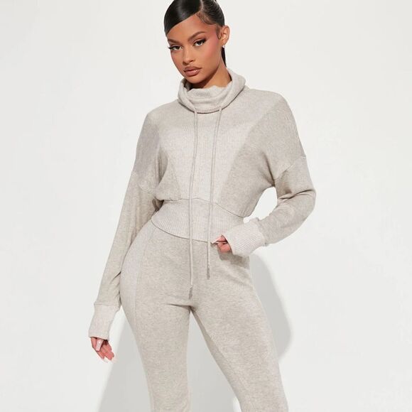 NWT Fashion Nova You Jogging Set - Size 1X - Picture 6 of 6